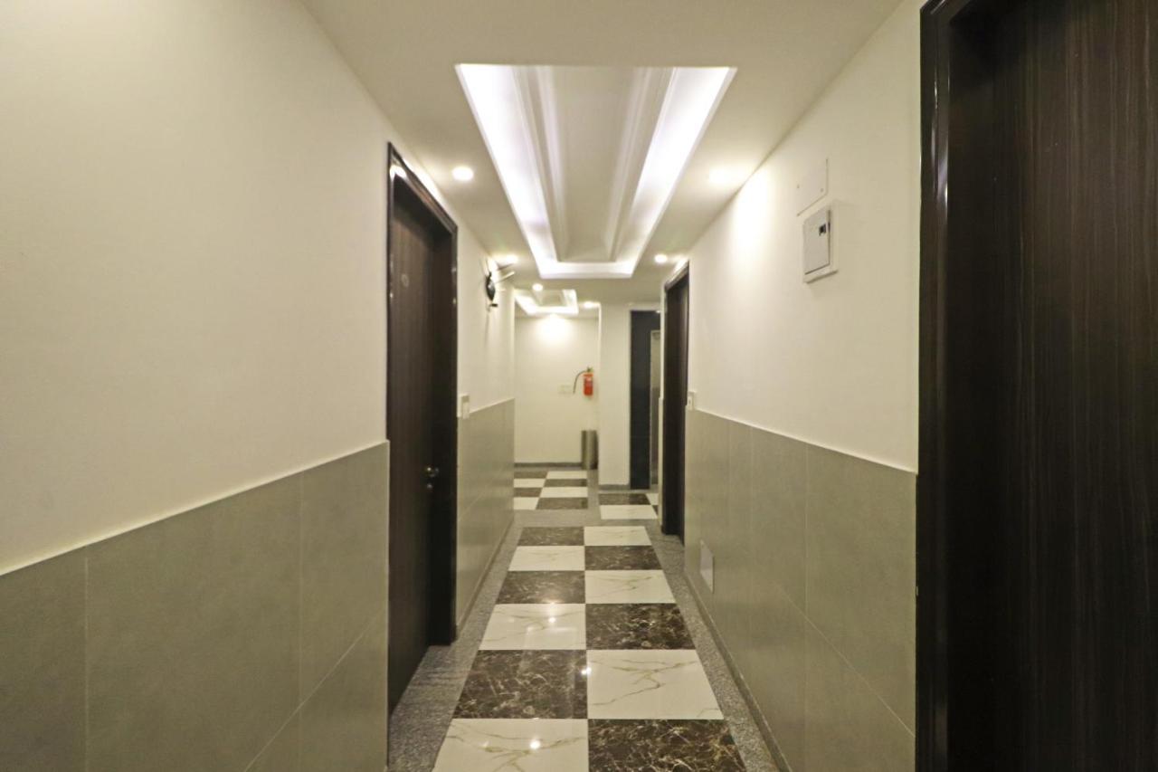 Hotel Almora Near Delhi Airport 뉴델리 외부 사진
